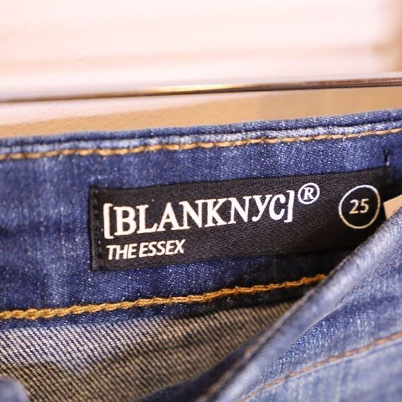 NWT BlankNYC The Essex Cut-Off Micro Shorts Sz 25 - Picture 4 of 7